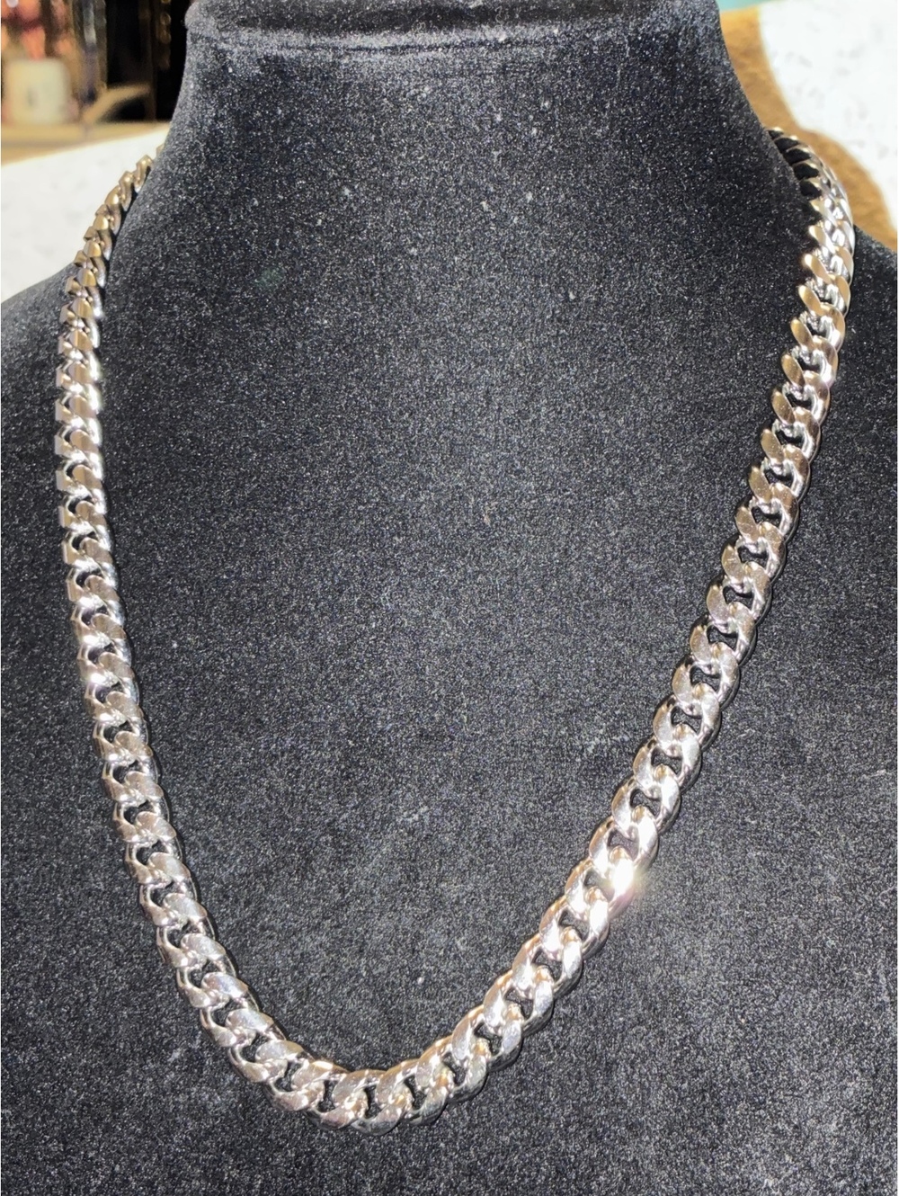 Men's Solid Stainless Steel Cuban Link Chain Necklace – 22 Inch, 10mm